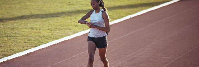 Läuferin auf Tartanbahn - Lauftipps