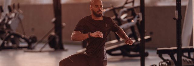 Sportler beim Workout - Makronährstoffe 