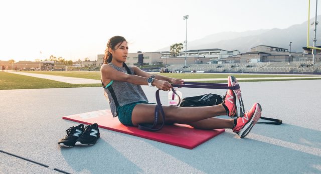Estiramiento dinámico antes de correr 