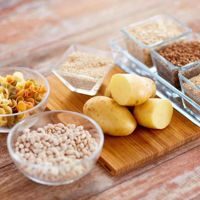 what to eat on race day - Load carbs before a race - foods with a lot of carbohydrate