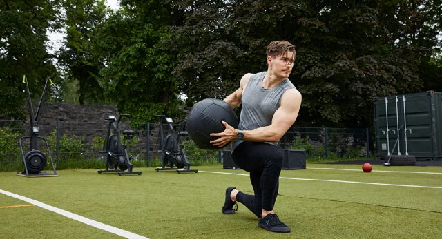 Doing cardio exercise outdoors 