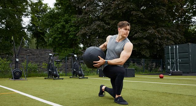 Man warming up before lifting
