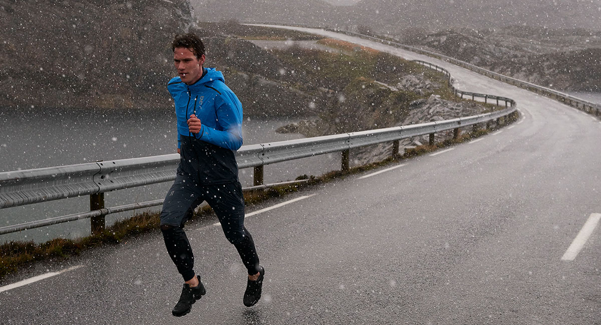 Winter Running Gear Guide – What to Wear in the Cold | Polar Blog