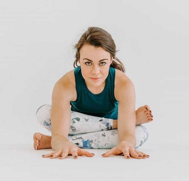 Writer profile - Kelly Smith - Mindful In Minutes - Yoga For You 