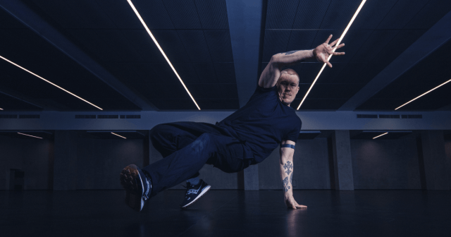 Breakdancer exercise